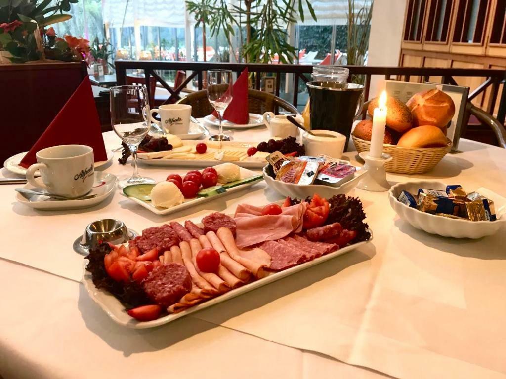 Hotel Seegarten Gmbh Barmstedt Ngoại thất bức ảnh