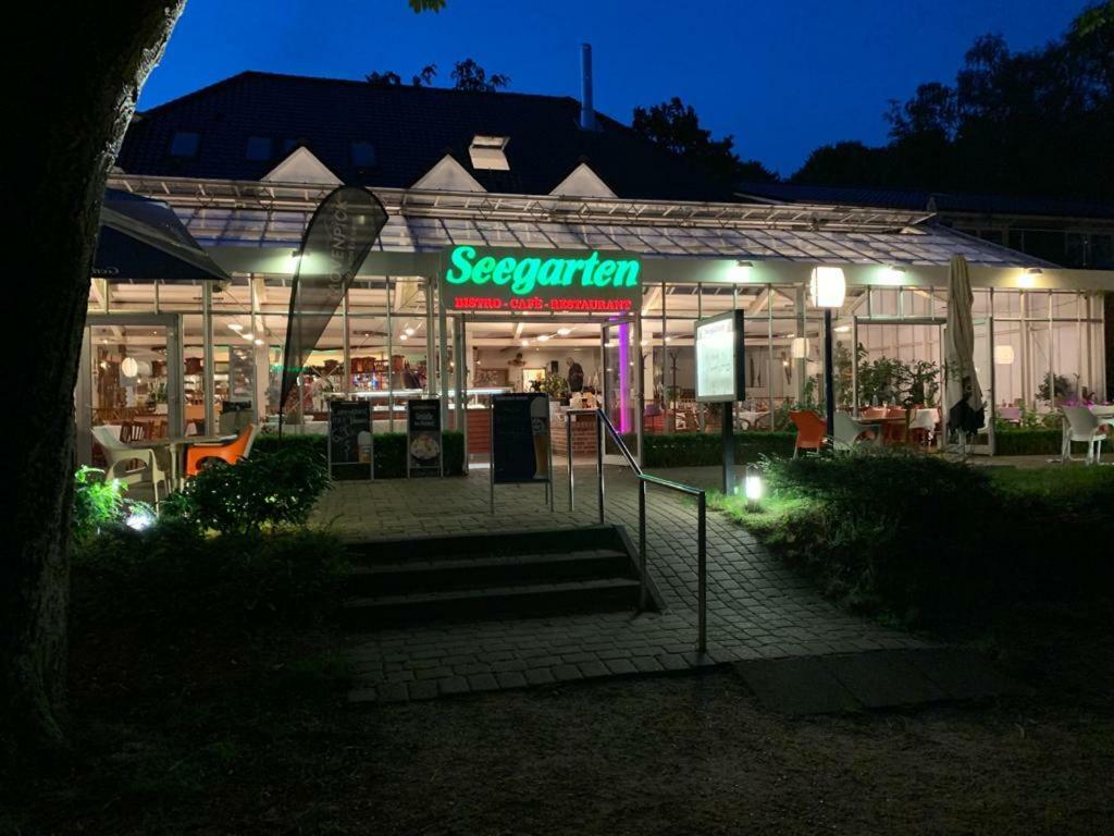 Hotel Seegarten Gmbh Barmstedt Ngoại thất bức ảnh